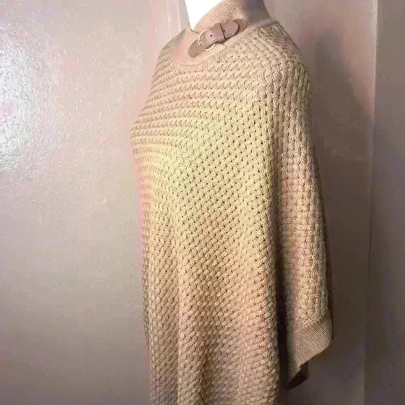 Bananarepublic khaki knit sweater - Picture 2 of 4